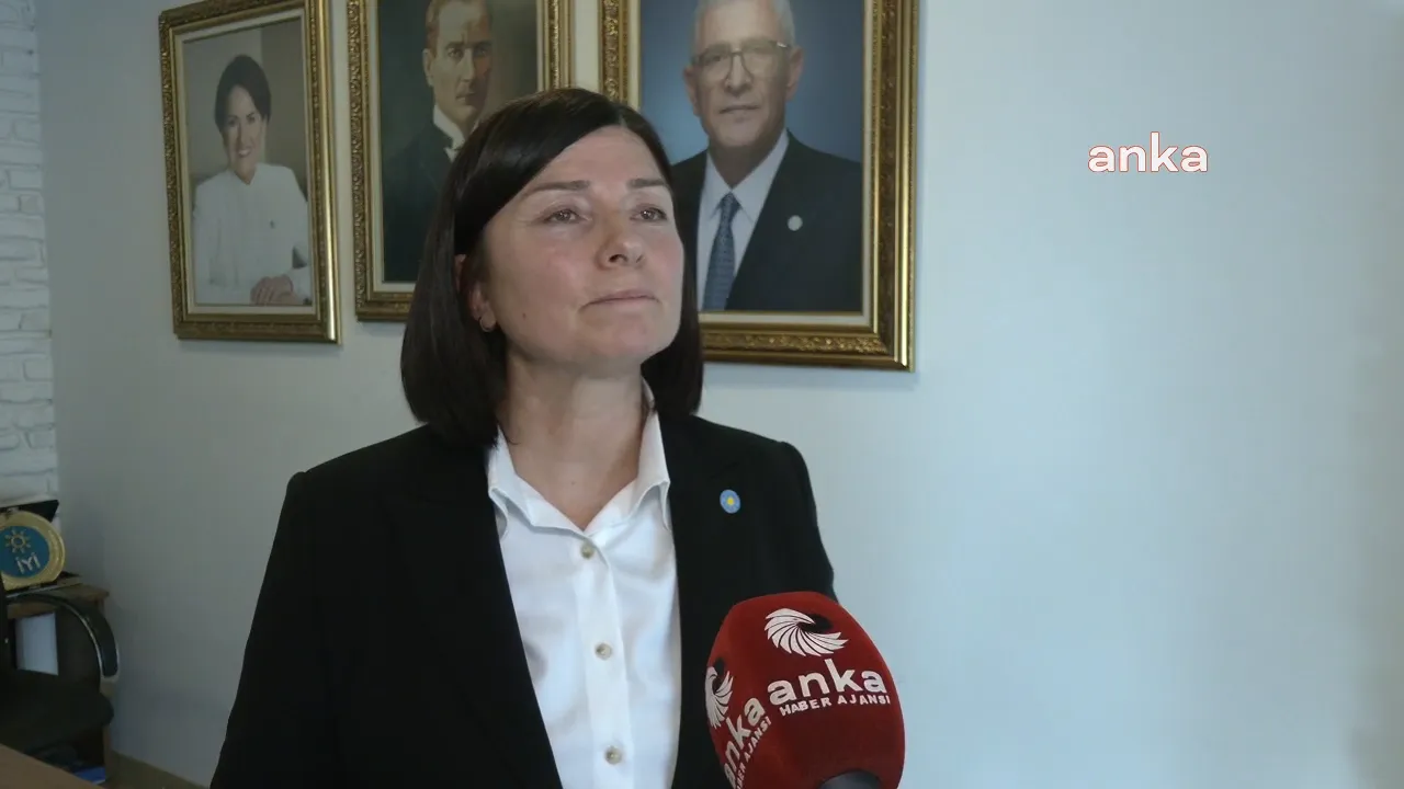 İYİ Partili Ofluoğlu: “Emekli yılında emekliyi bitirdiniz, aile yılında yuva bırakmadınız”